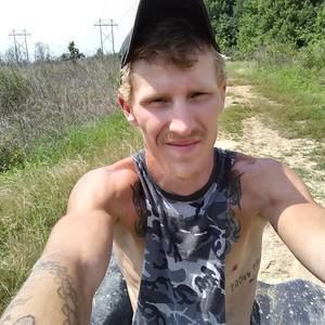 Meet your Posher, Adam